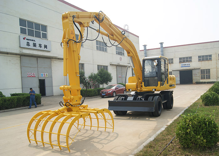 沃爾華DLS118-9A輪式液壓堆垛機(jī)實(shí)景圖
