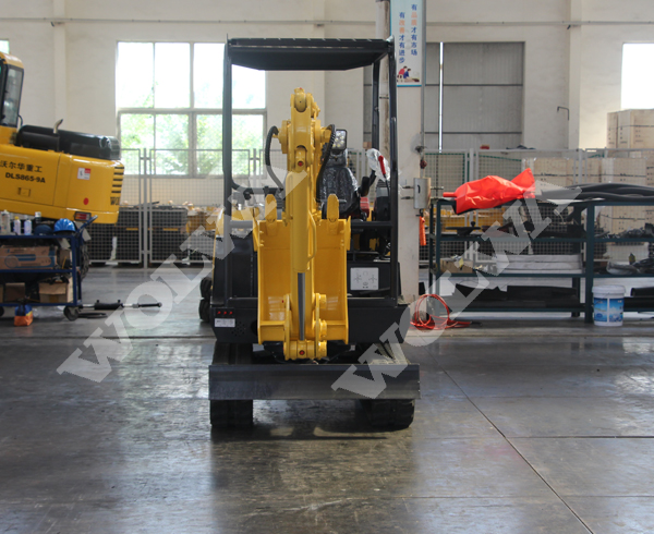 DLS822-9B履帶挖掘機